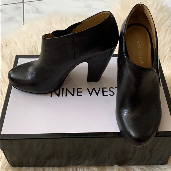 Brand new black heeled booties - Picture 1 of 7